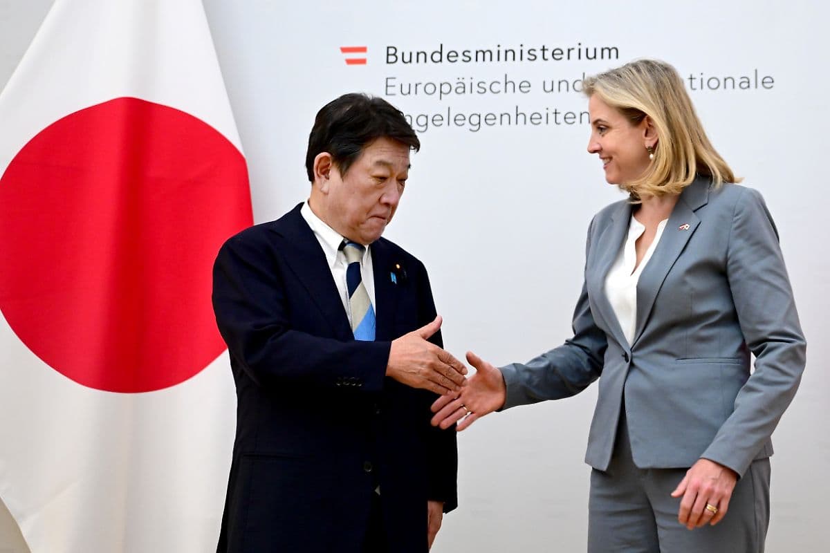 Meinl-Reisinger Japon Dışişleri Bakanı ile Viyana'da bir araya geldi
